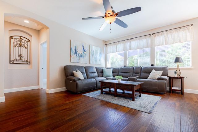 2248 Clearbrook Cir, Roseville, CA 95747