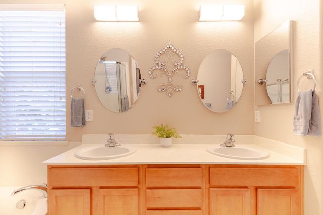 2248 Clearbrook Cir, Roseville, CA 95747