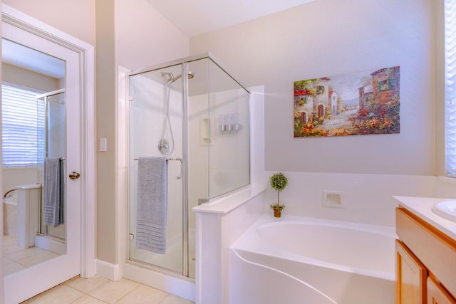 2248 Clearbrook Cir, Roseville, CA 95747