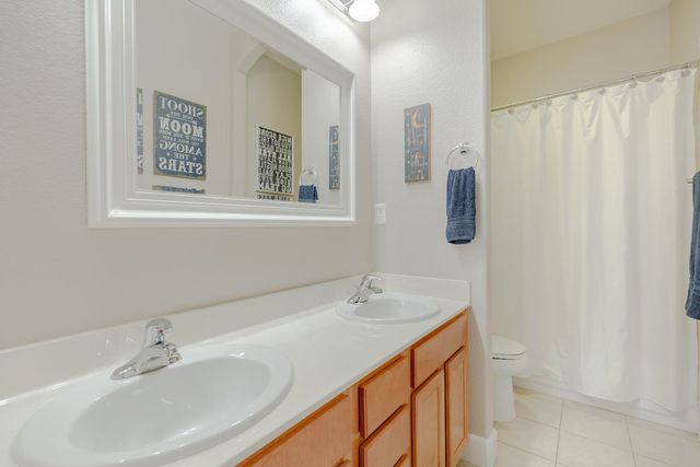 2248 Clearbrook Cir, Roseville, CA 95747