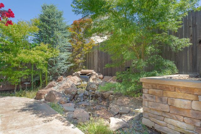 2248 Clearbrook Cir, Roseville, CA 95747