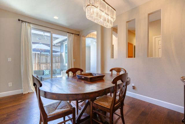 2248 Clearbrook Cir, Roseville, CA 95747
