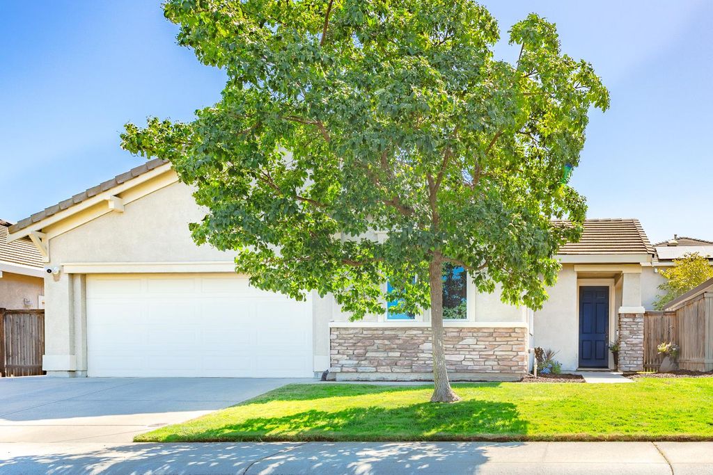2248 Clearbrook Cir, Roseville, CA 95747