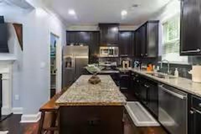 1547 Paxton Drive SW, Lilburn, GA 30047