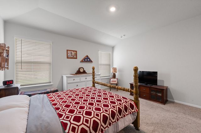313 Crestridge Drive N, Cleburne, TX 76033