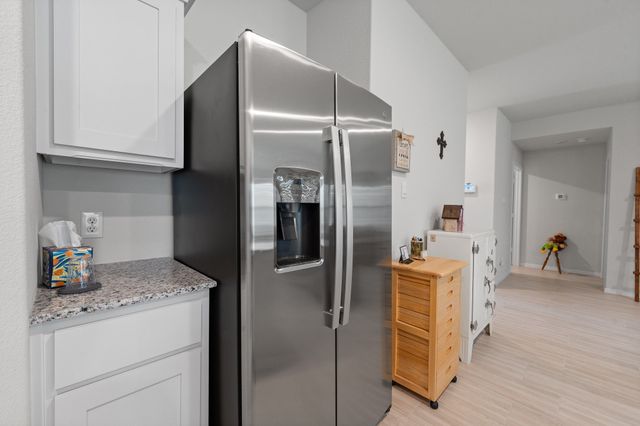 313 Crestridge Drive N, Cleburne, TX 76033
