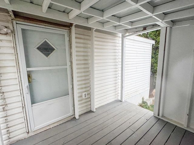 20 Avenue C, Burlington, VT 05408