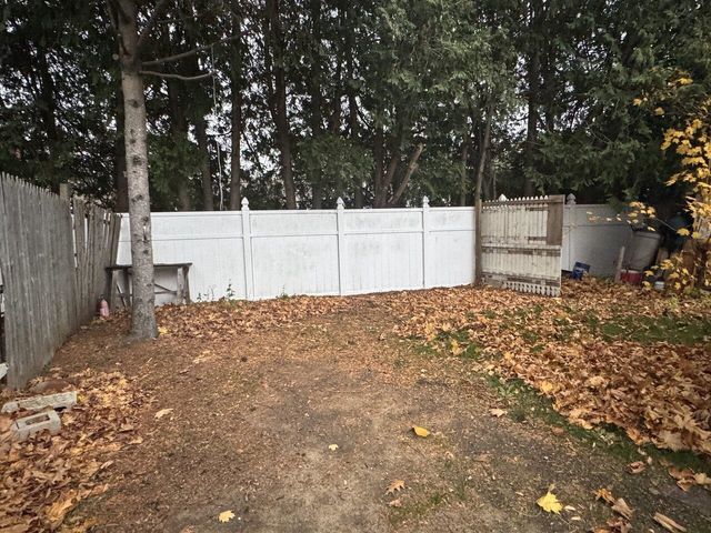 20 Avenue C, Burlington, VT 05408