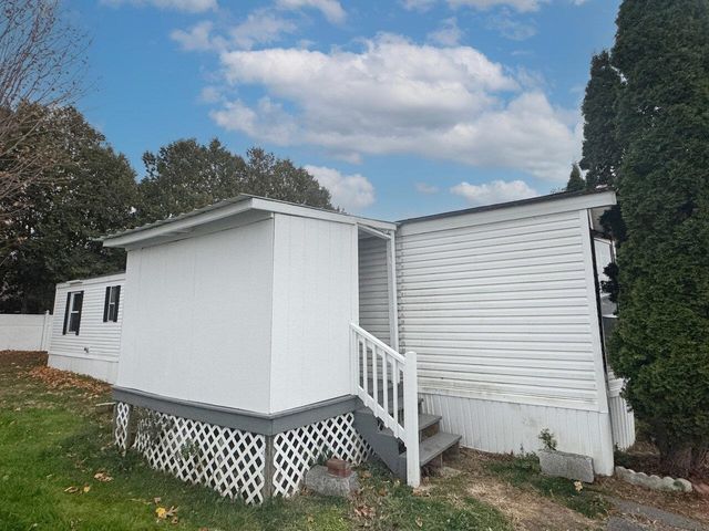 20 Avenue C, Burlington, VT 05408