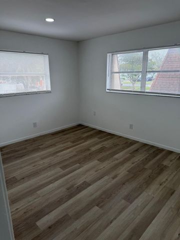 4524 SW 54th Street 605-W, Dania Beach, FL 33314