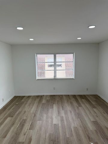 4524 SW 54th Street 605-W, Dania Beach, FL 33314