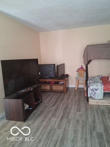 1416 E Kirk Street, Muncie, IN 47303