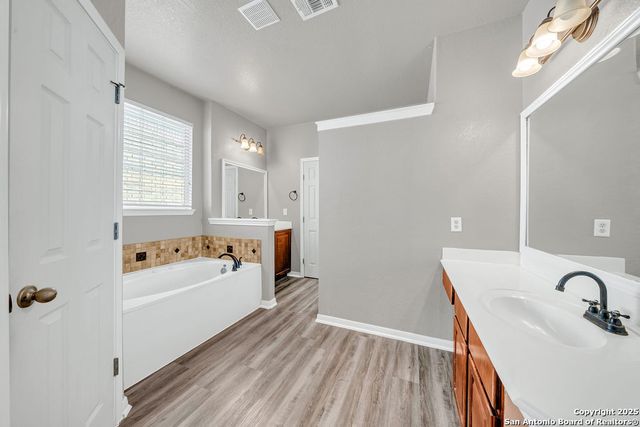 1206 Murray Winn, Windcrest, TX 78239