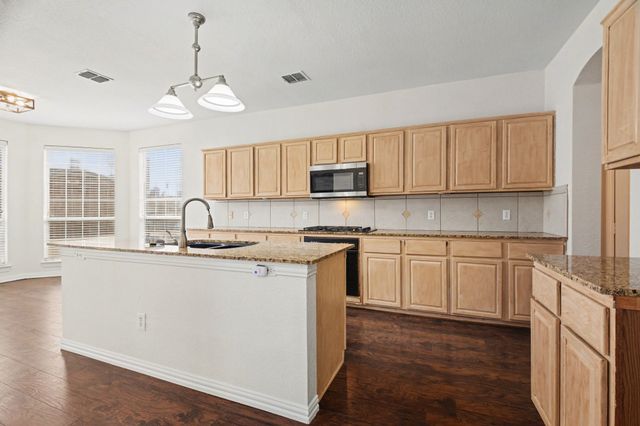 7414 Larchwood Circle, Rowlett, TX 75089