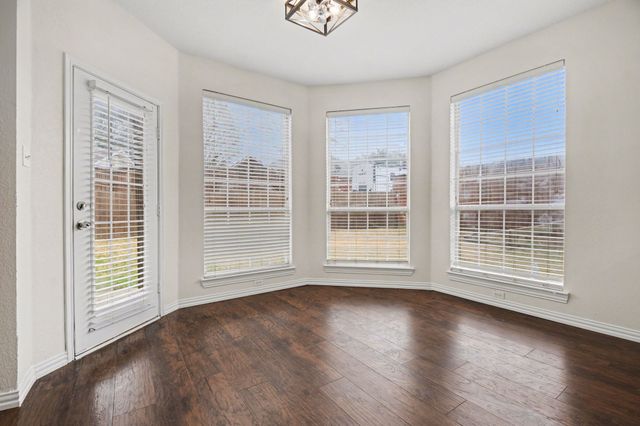 7414 Larchwood Circle, Rowlett, TX 75089