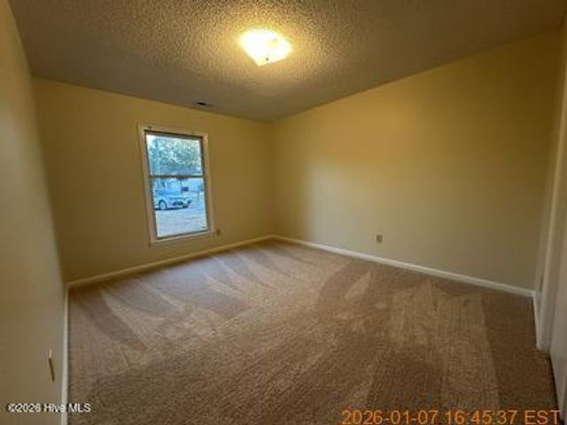 106 W Cameron Court, Jacksonville, NC 28546