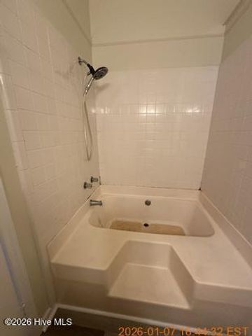 106 W Cameron Court, Jacksonville, NC 28546