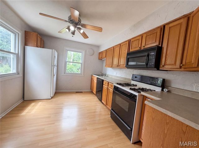 1 Winstead Place, Florissant, MO 63031