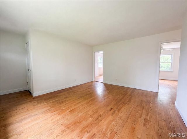 1 Winstead Place, Florissant, MO 63031