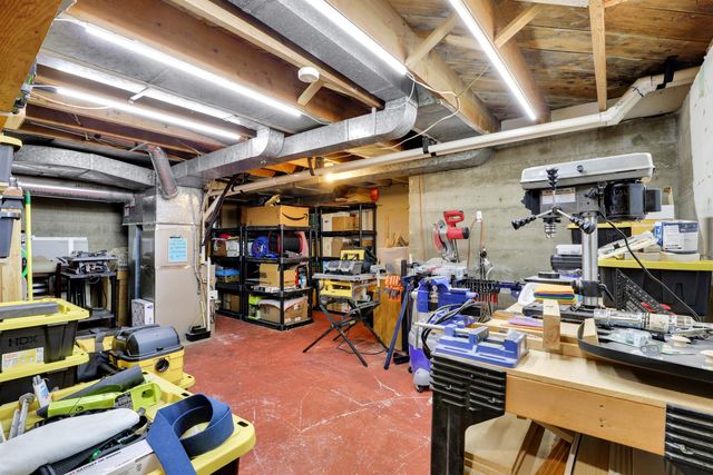 1111 E 37th Ave, Spokane, WA 99203