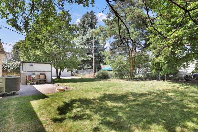 1111 E 37th Ave, Spokane, WA 99203