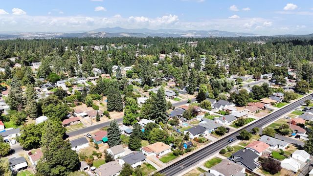 1111 E 37th Ave, Spokane, WA 99203