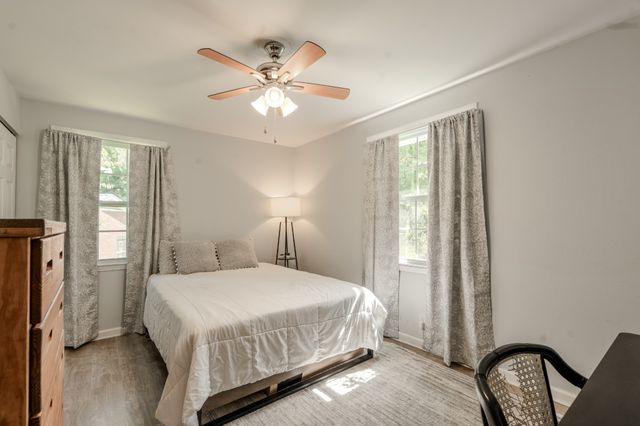 221 Downer Dr, Clarksville, TN 37042