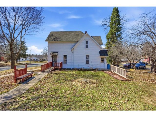 300 N 2nd Street, River Falls, WI 54022