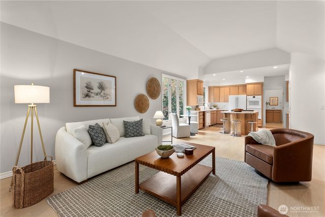 21819 NE 30th Place, Sammamish, WA 98074