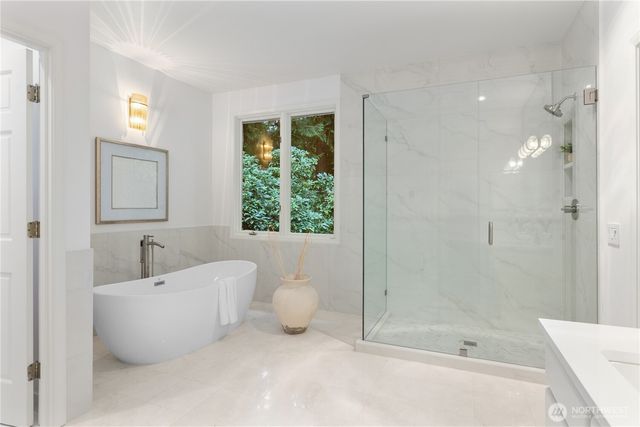 21819 NE 30th Place, Sammamish, WA 98074