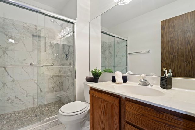 1224 Hialeah Lane, Hanover Park, IL 60133