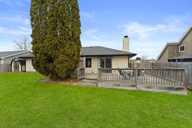 1224 Hialeah Lane, Hanover Park, IL 60133