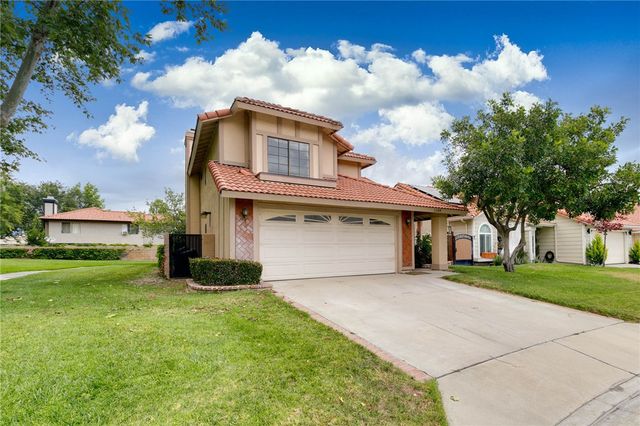 1188 W Van Koevering, Rialto, CA 92376