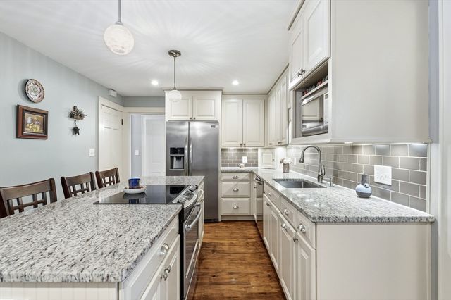 1115 Washington St, Canton, MA 02021