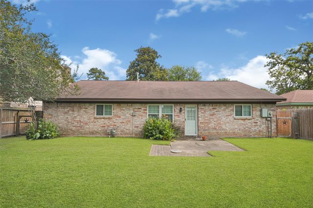 2426 Deasa Drive, Spring, TX 77373