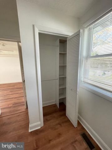 6 MARKET ST, Aberdeen, MD 21001