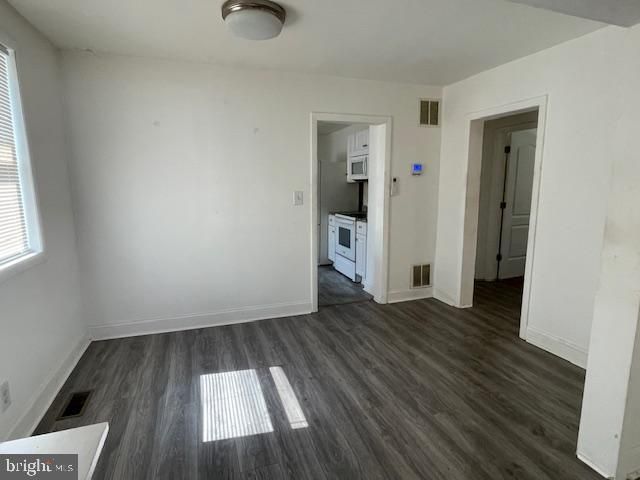 6 MARKET ST, Aberdeen, MD 21001