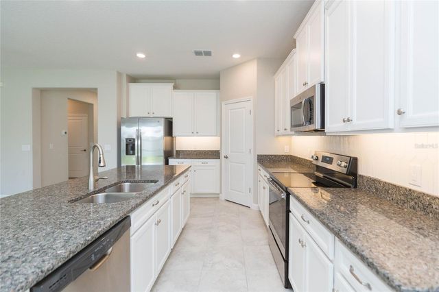 31726 CABANA RYE AVENUE, San Antonio, FL 33576