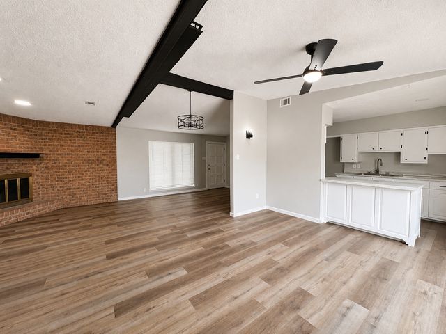 804 W Grubb Drive, Mesquite, TX 75149