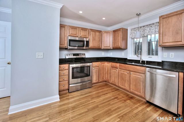39 Maple Tree Avenue 52, Stamford, CT 06906