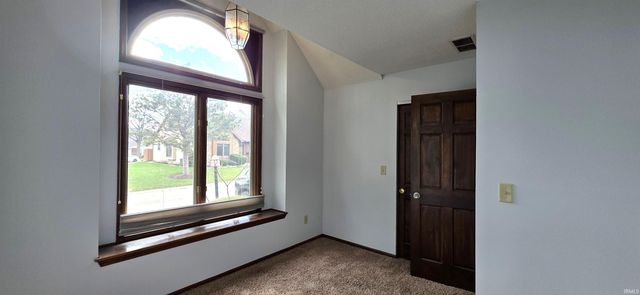 5117 Woodmark Court, Fort Wayne, IN 46815