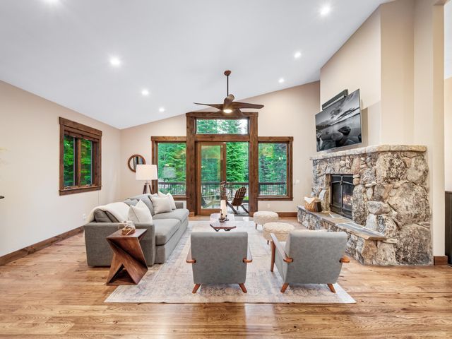 10613 Carson Range Road, Truckee, CA 96161