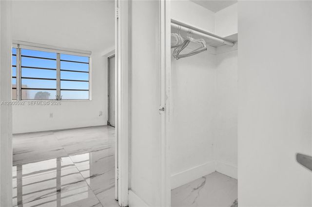 1750 NE 191st St 710-2, Miami, FL 33179