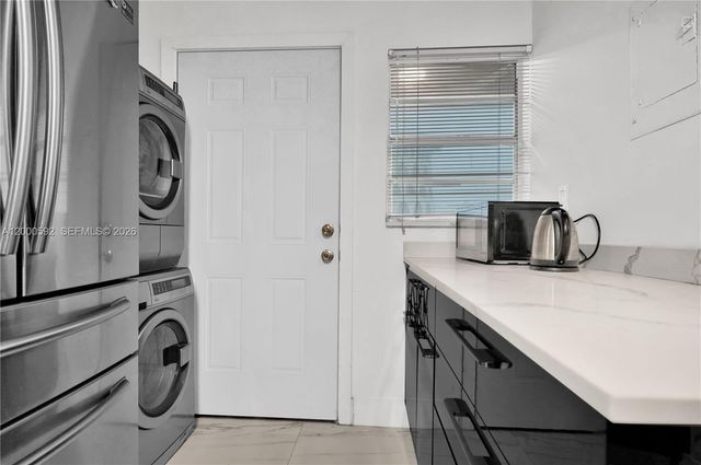 1750 NE 191st St 710-2, Miami, FL 33179