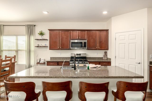 8927 W Fairford Road, Marana, AZ 85653