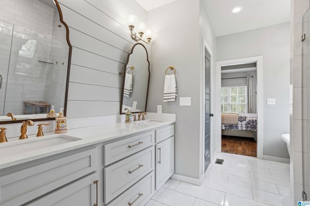 722 LAKEVIEW CREST DRIVE, Pell City, AL 35128