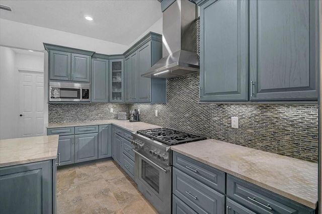 113 BURNEY ROAD, Osprey, FL 34229