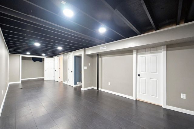 2718 Delane Avenue, Waterloo, IA 50701