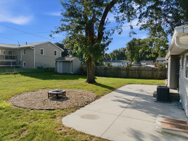 2718 Delane Avenue, Waterloo, IA 50701