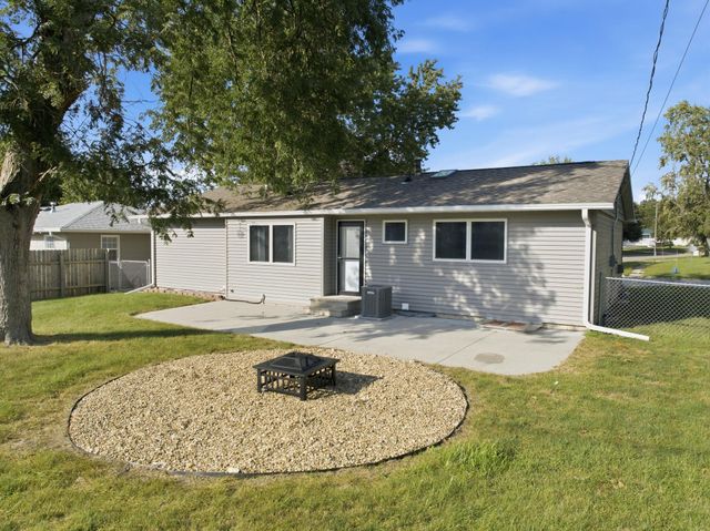 2718 Delane Avenue, Waterloo, IA 50701